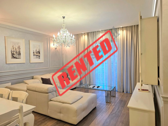 Apartament 2+1 me qira ne nje nga rezidencat me moderne dhe me te kerkuara te Tiranes, i pozicionuar